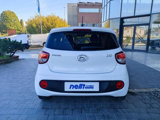 HYUNDAI i10 1.0 MPI Tech