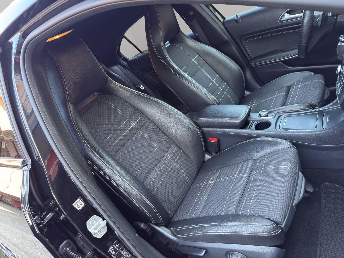 MERCEDES - Classe A - A 200 d 136CV Automatic Premium BLACK EDITION