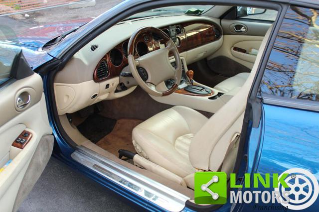JAGUAR XK8 4.0 Coupé, Crs, Kilometri originali