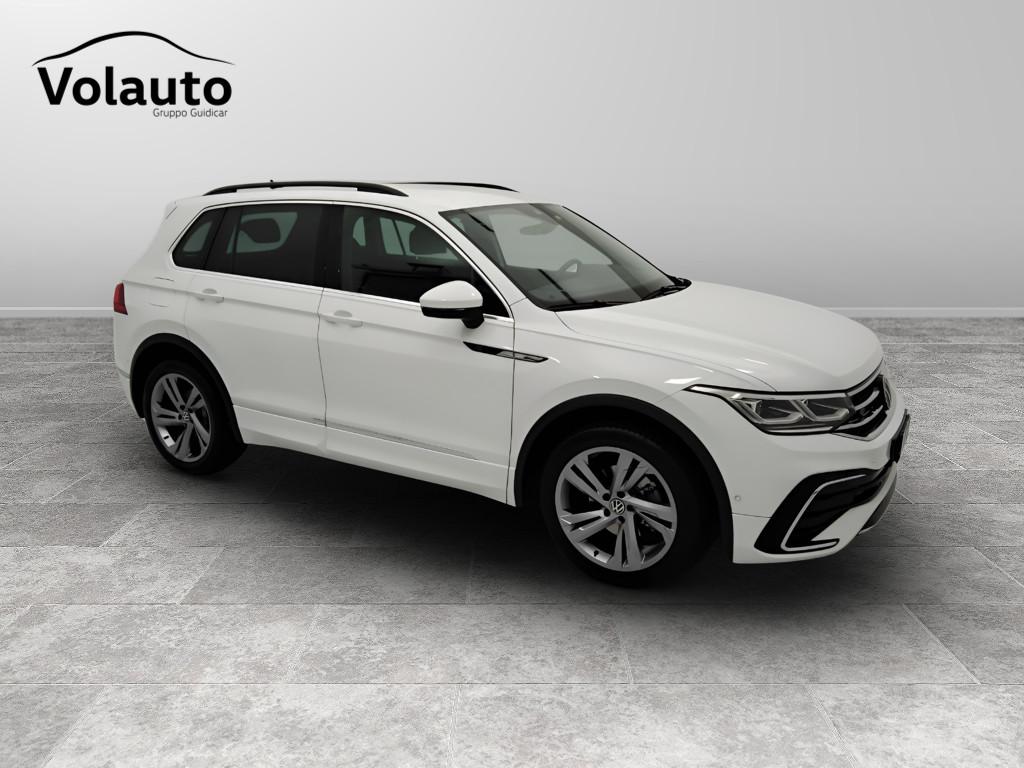 VOLKSWAGEN Tiguan II 2021 - Tiguan 1.5 tsi R-Line 150cv dsg