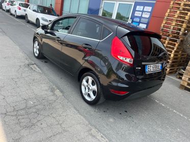Ford Fiesta 1.4 TDCi 70CV 5 porte Titanium