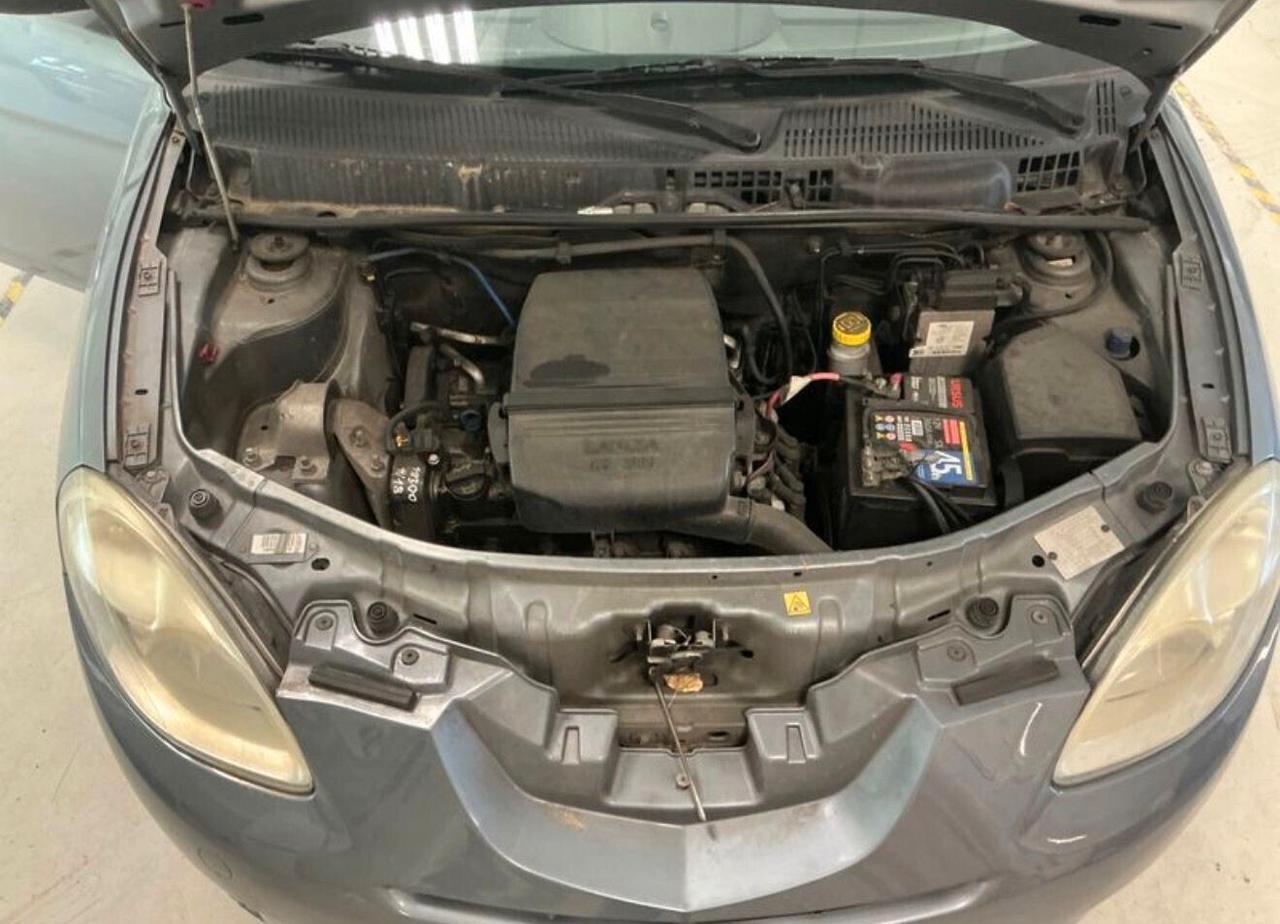 Lancia Ypsilon 1.2 Oro