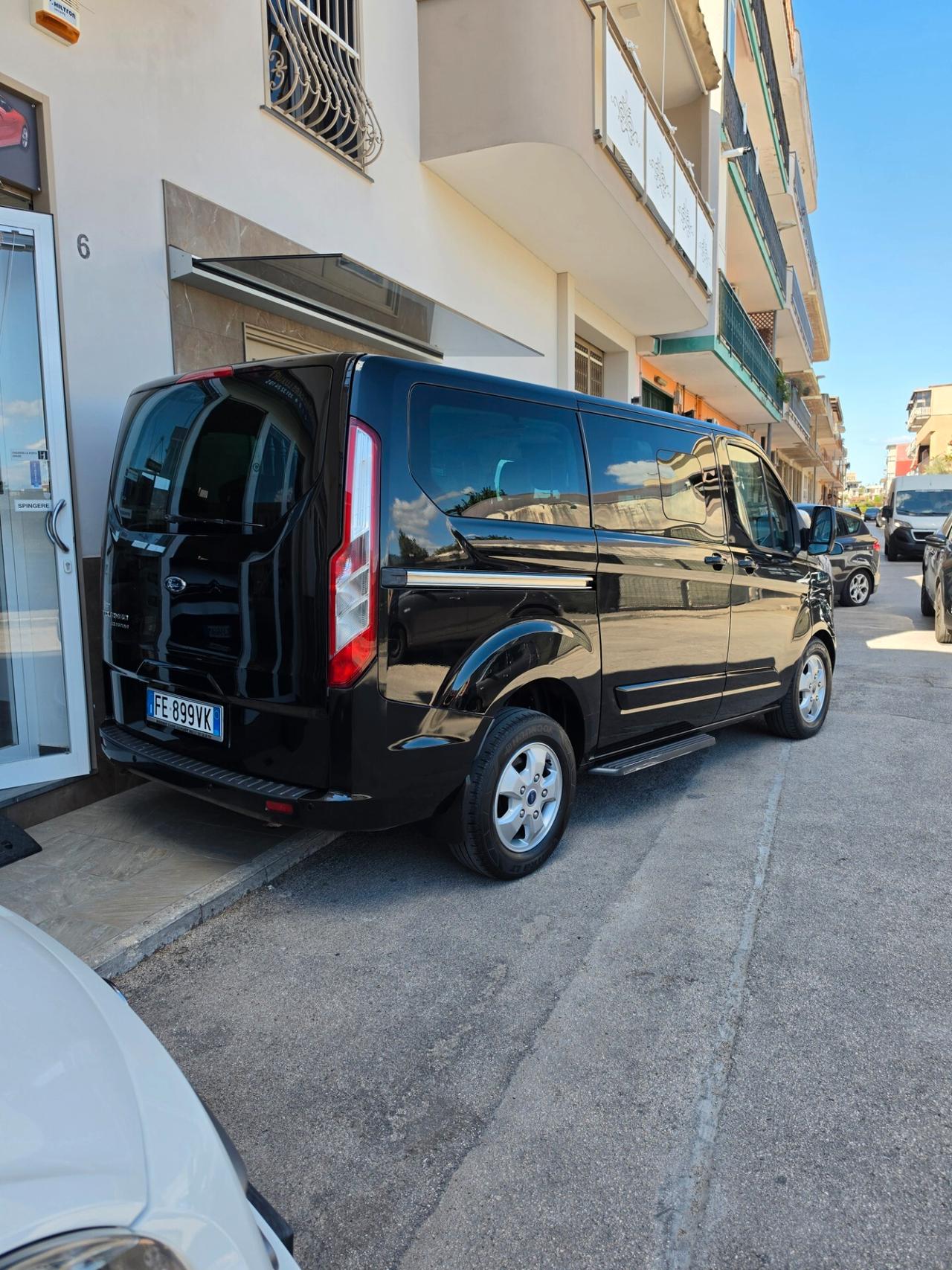 Ford Tourneo Custom 2.0 TDCi EcoBlue 170cv