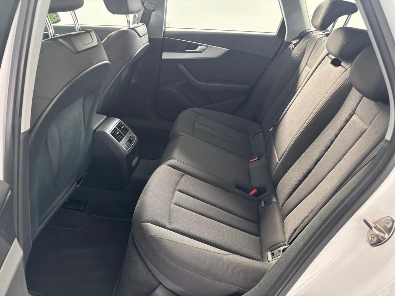 Audi A4 allroad 40 TDI 190 CV S tronic Identity Contrast
