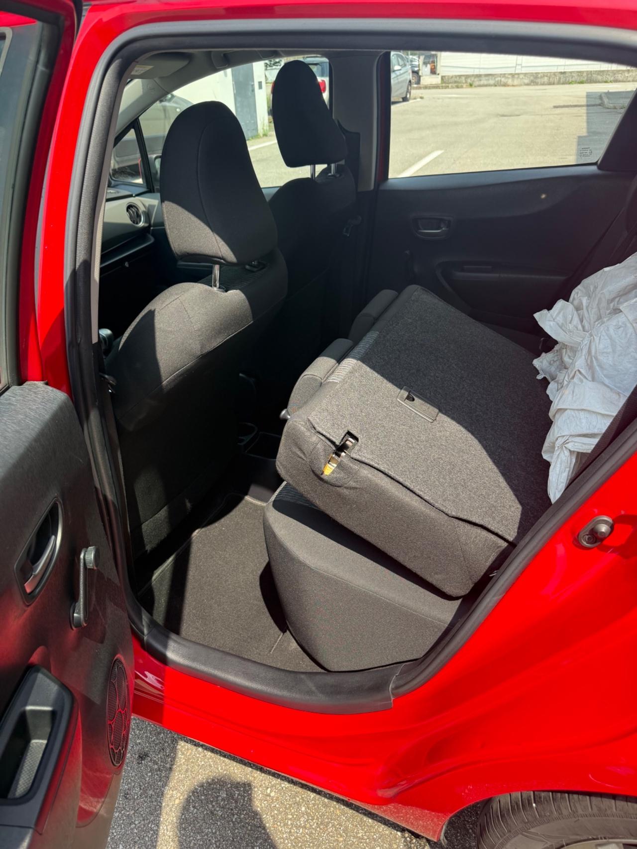 Toyota Yaris 1.0 5 porte