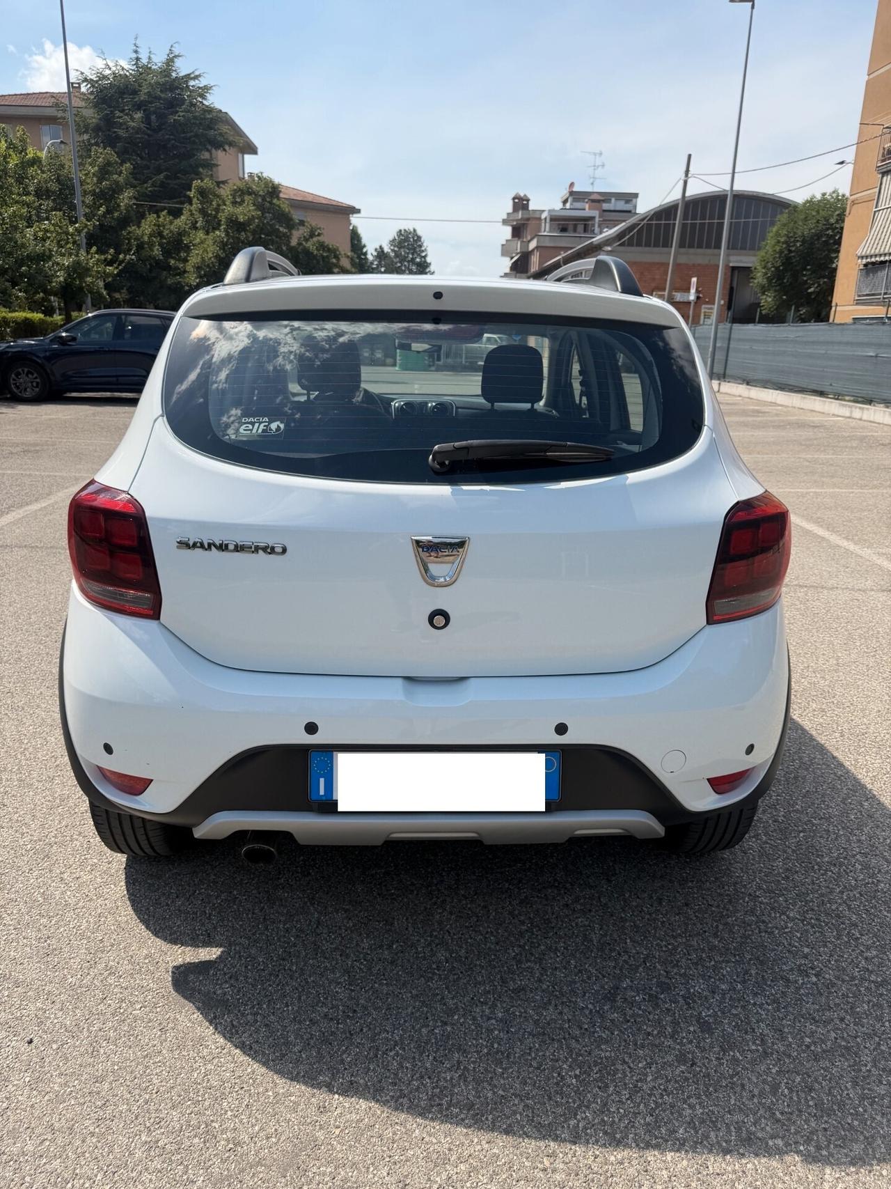 Dacia Sandero Stepway 0.9 tce Gpl - NAV. - NEOP. - 12 MESI DI GARANZIA -
