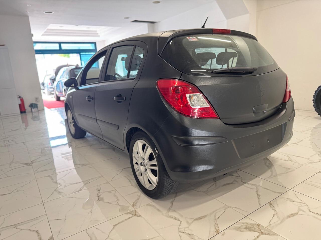Opel Corsa 1.2 REGENERED CAR