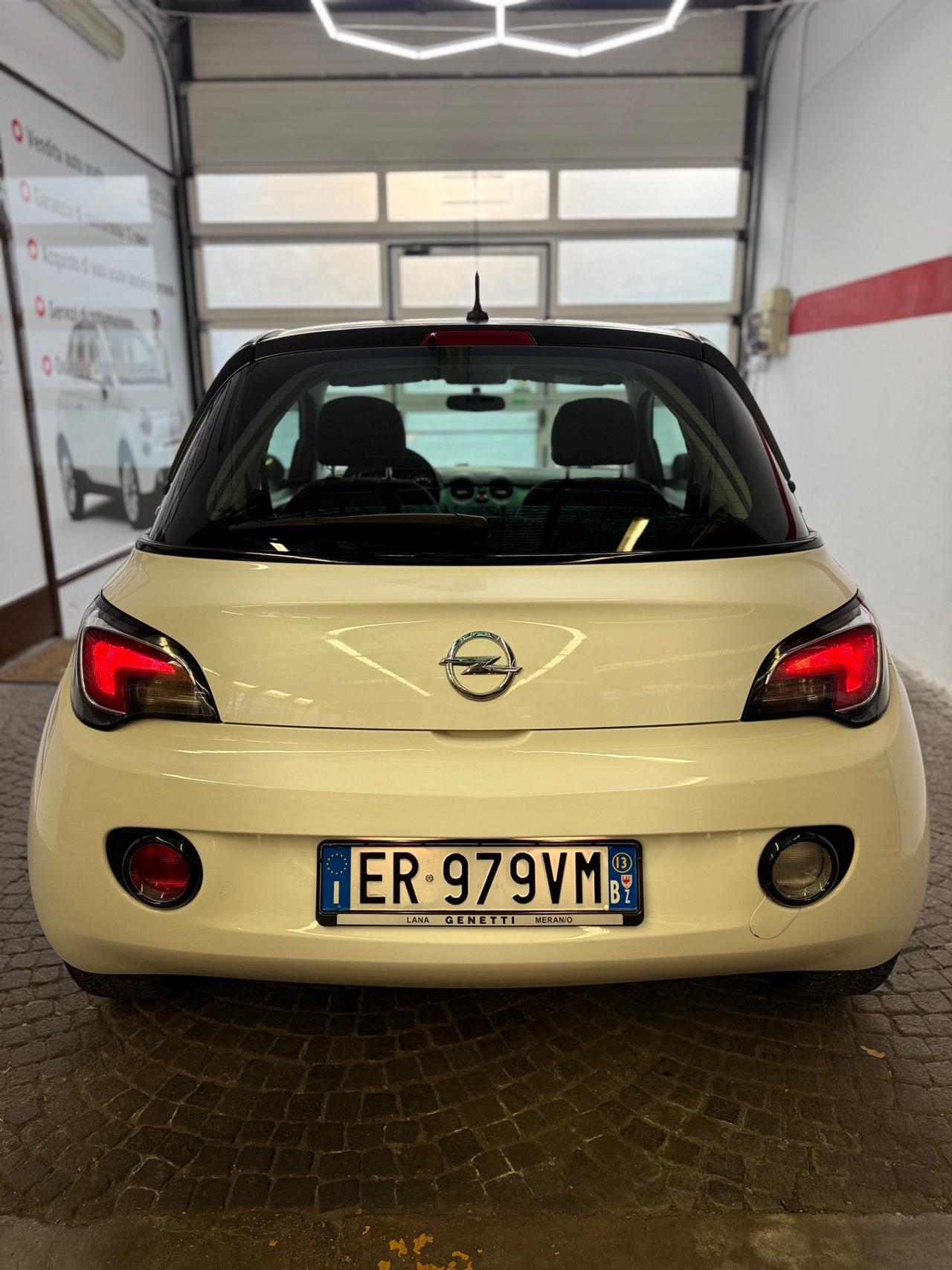 Opel Adam 1.2 70 CV