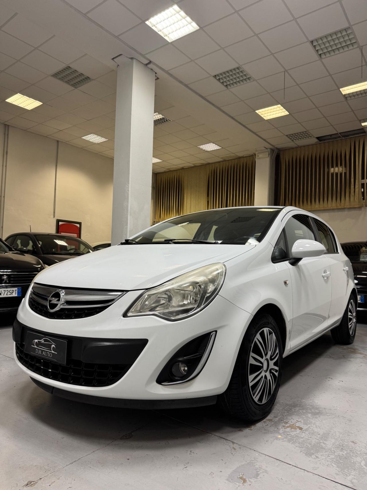 Opel Corsa 1.2 5 porte Sport