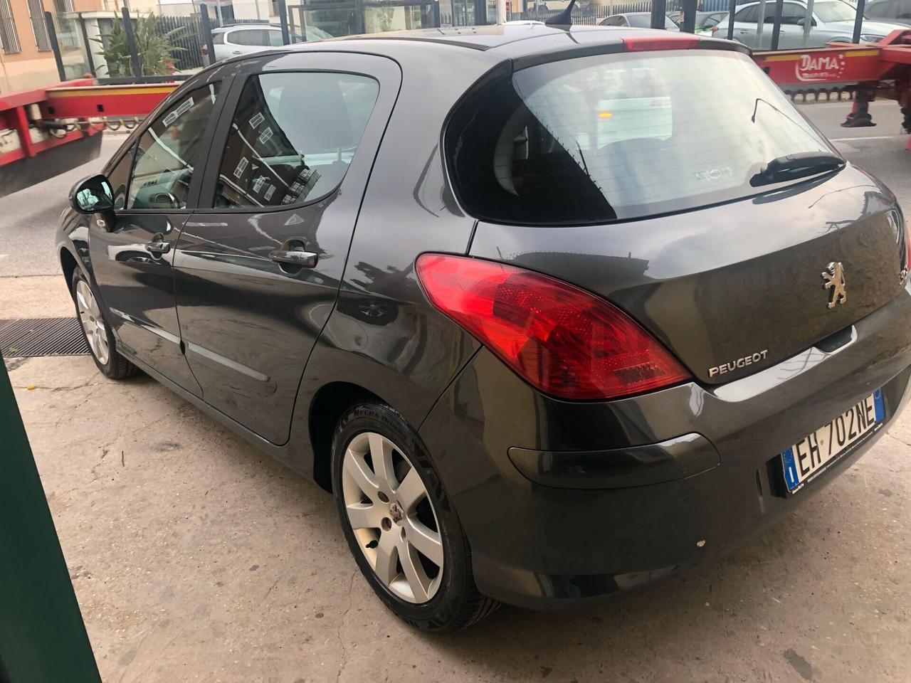 Peugeot 308 1.6 8V HDi 112CV Automatica 2011