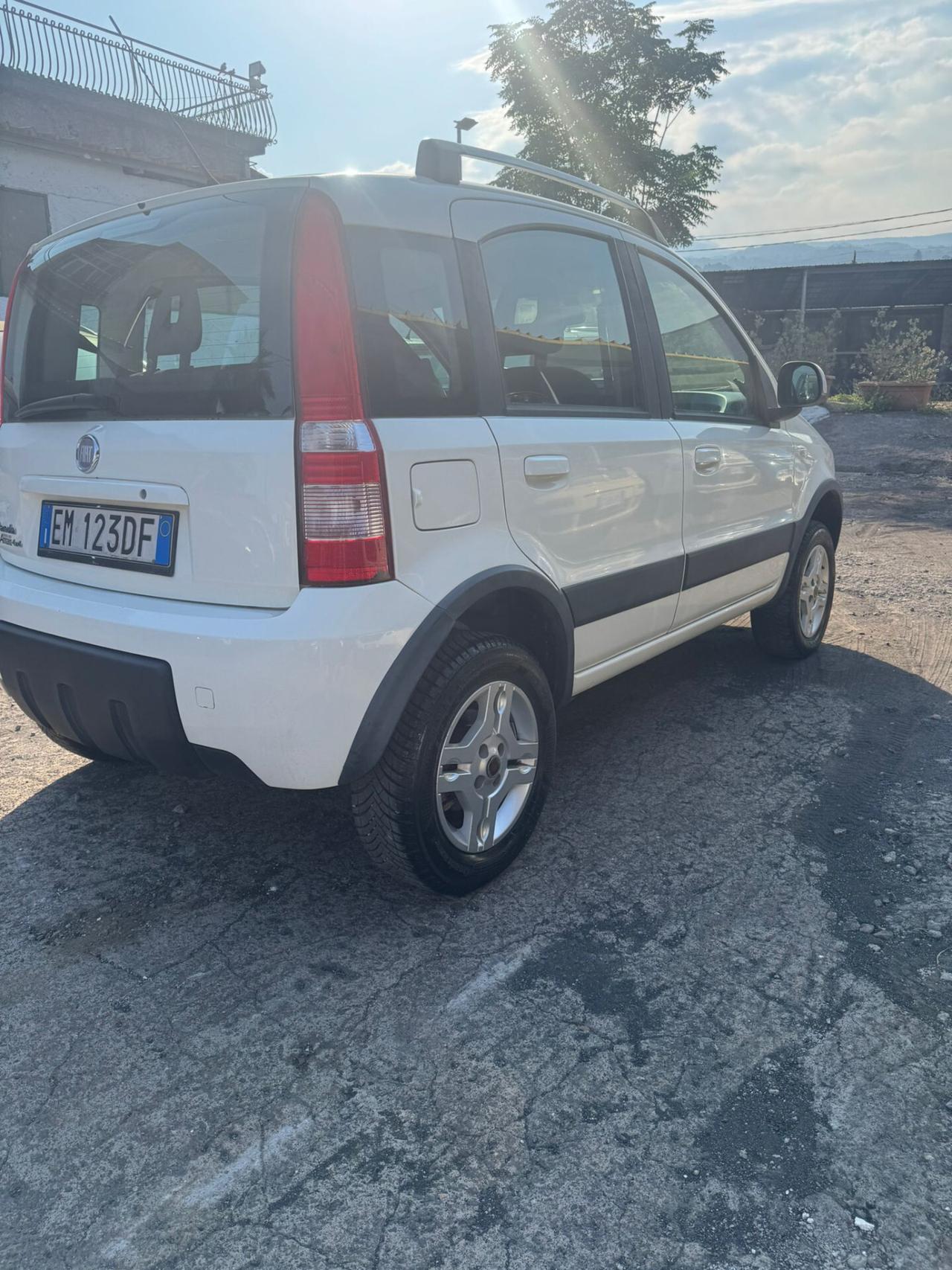 Fiat Panda 1.3 MJT 16V DPF 4x4 Climbing