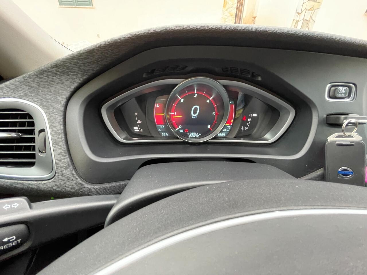 Volvo V40 Cross Country D2 1.6 Momentum