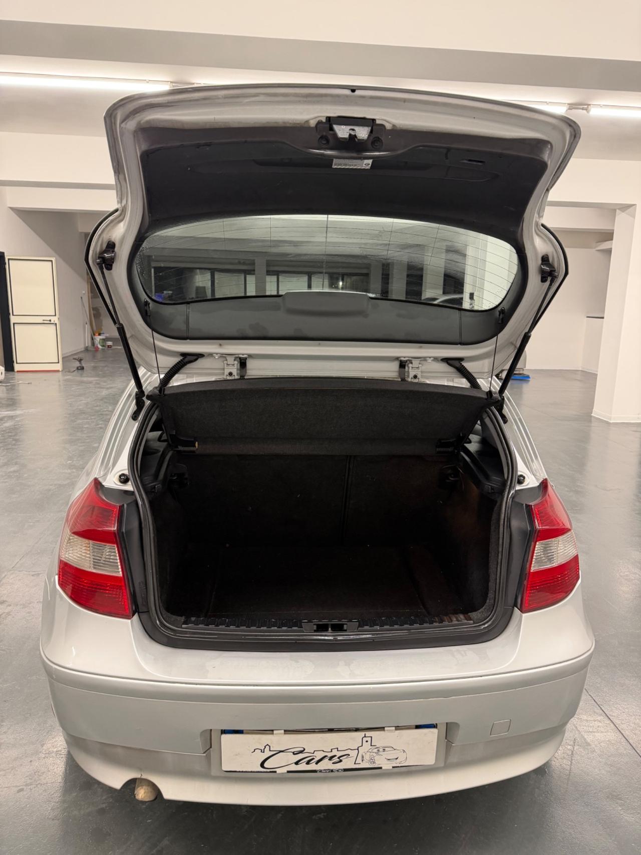 Bmw 118 118d cat 5 porte Eletta