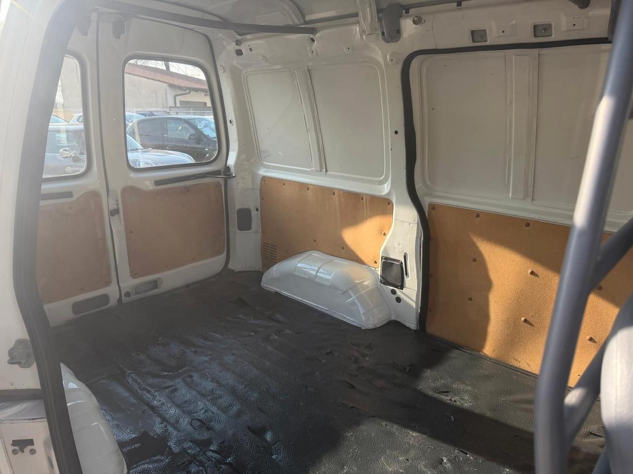 Nissan Vanette 2.3 diesel 75cv SOLI 114.000 Km!