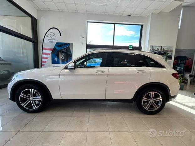 MERCEDES-BENZ GLC 220 d 4Matic Sport