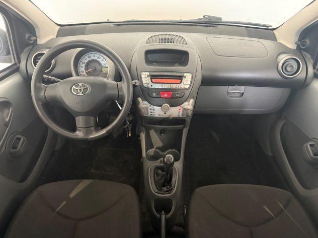 TOYOTA Aygo 1.0 12V VVT-i 5 porte Now Red Edition