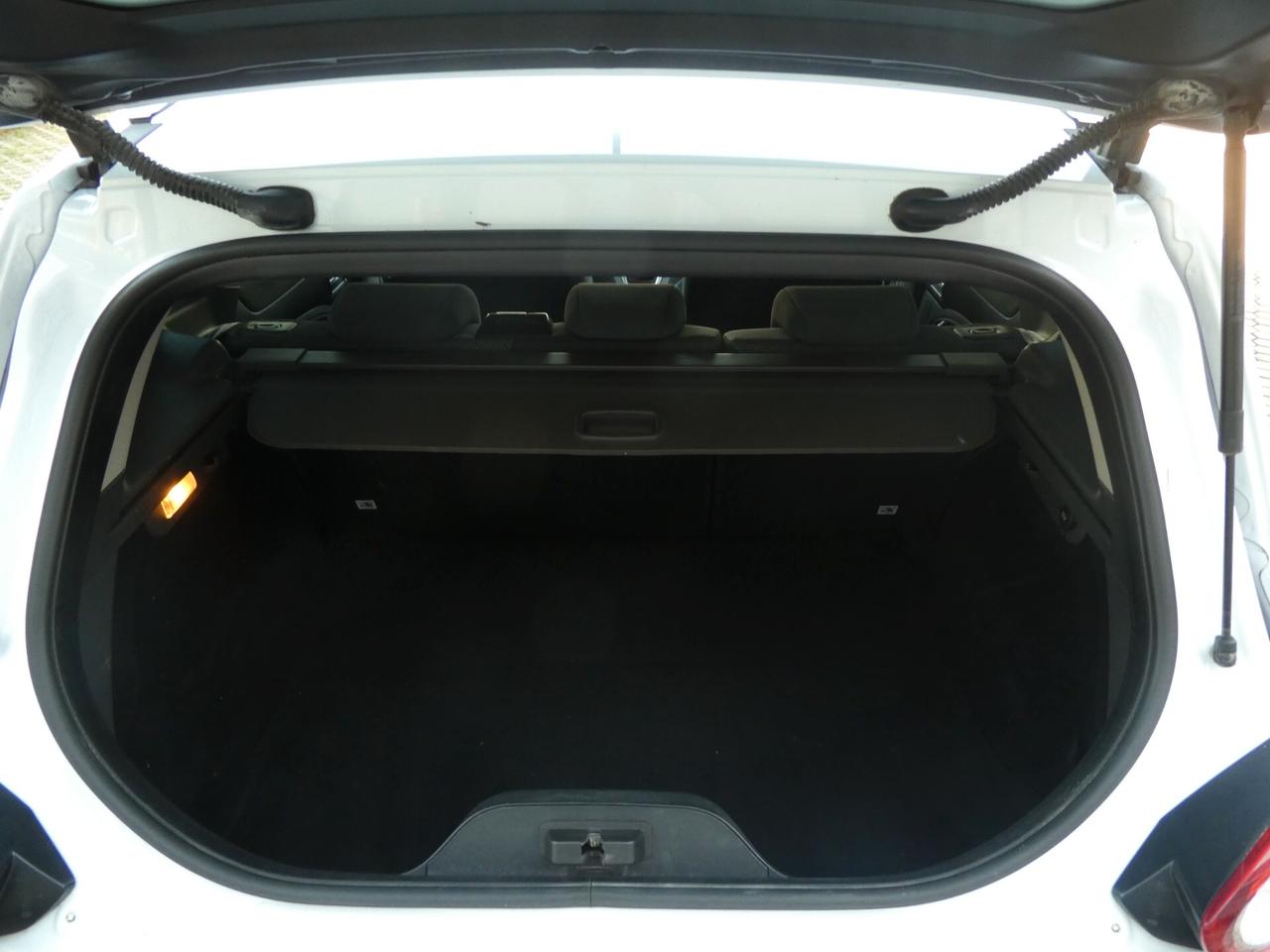 Ford Kuga Kuga+ 2.0 TDCi 140 CV 2WD DPF