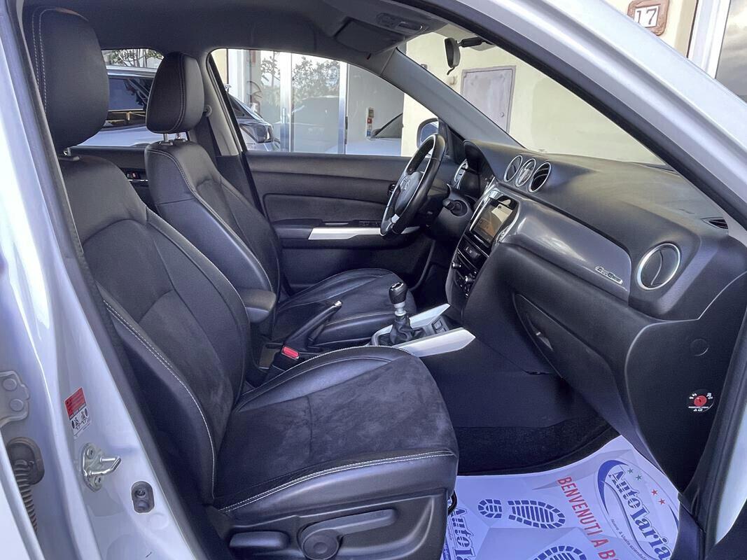 Suzuki Vitara 1.6 DDiS 4WD AllGrip V-Top Navigatore-Telecamera post.-Sedili Pelle-Alcantara