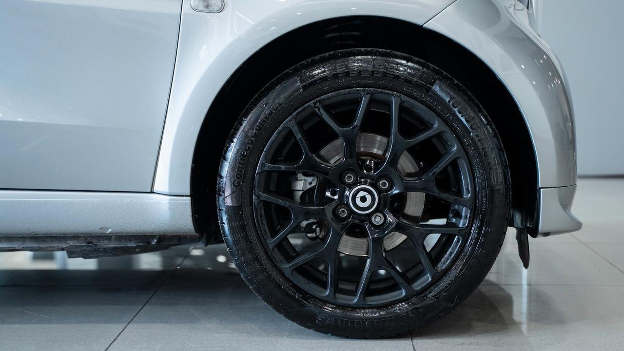 Smart ForTwo 1.0 SUPERPASSION 71 CV TWINAMIC AUTO 16" LED NAVI