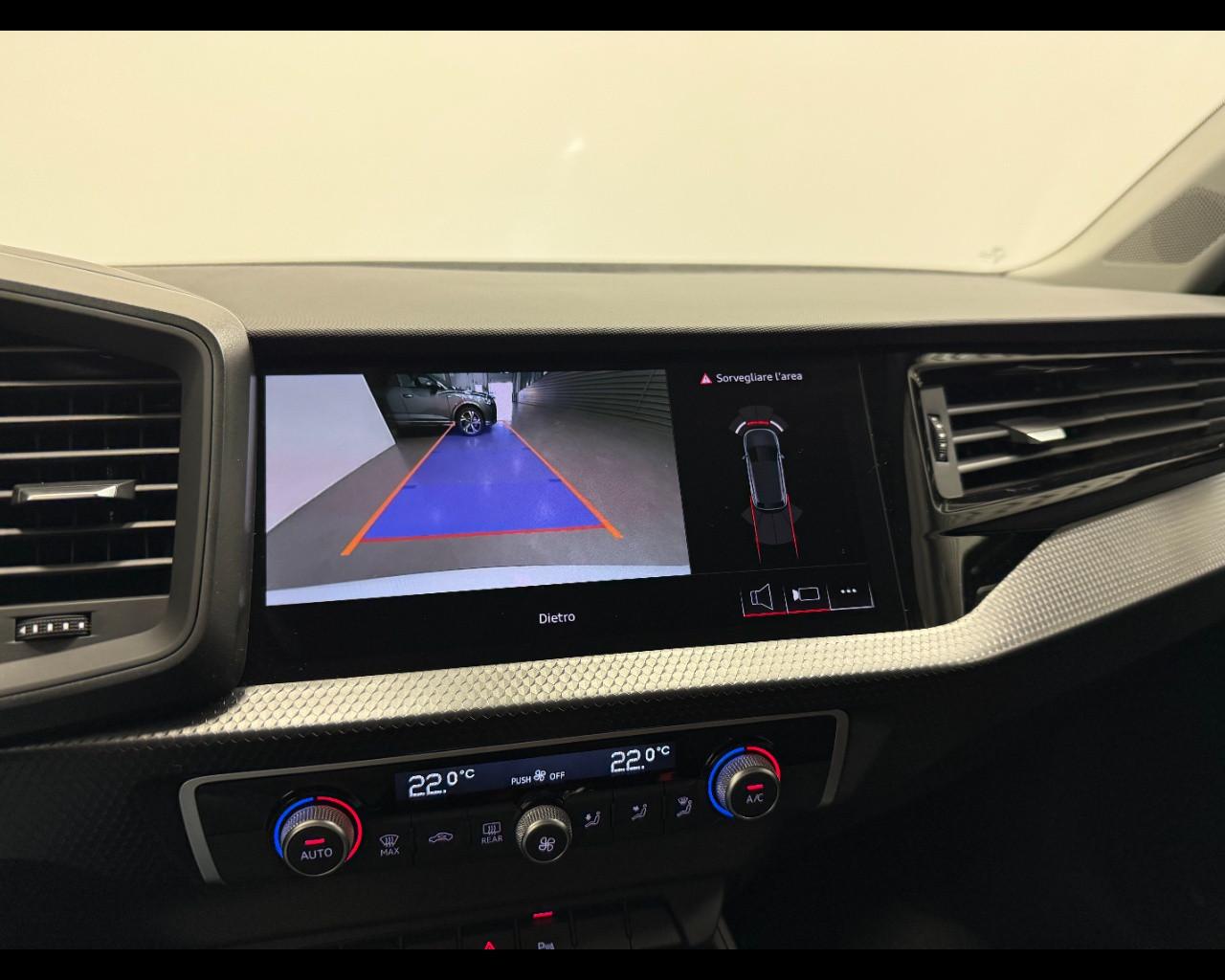 AUDI A1 ALLSTREET 30 TFSI S-TRONIC IDENTITY CONTRAST