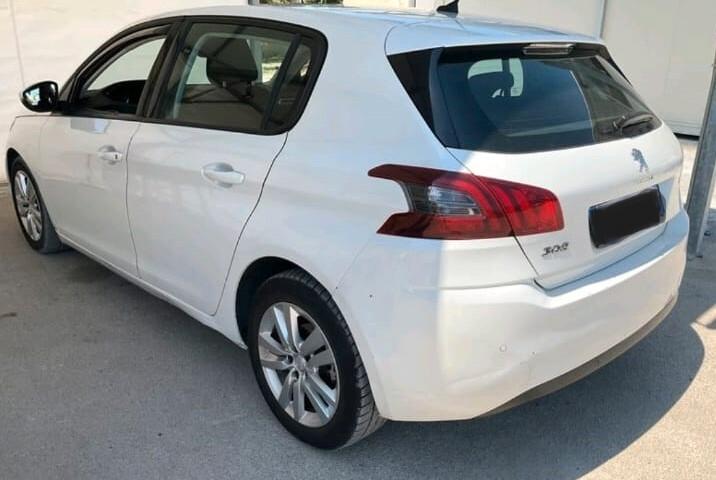 Peugeot 308 BlueHDi 100 S&S Business