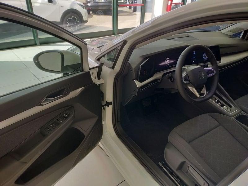 Volkswagen Golf Variant 8 2.0 TDI SCR DSG Life 115cv KM0