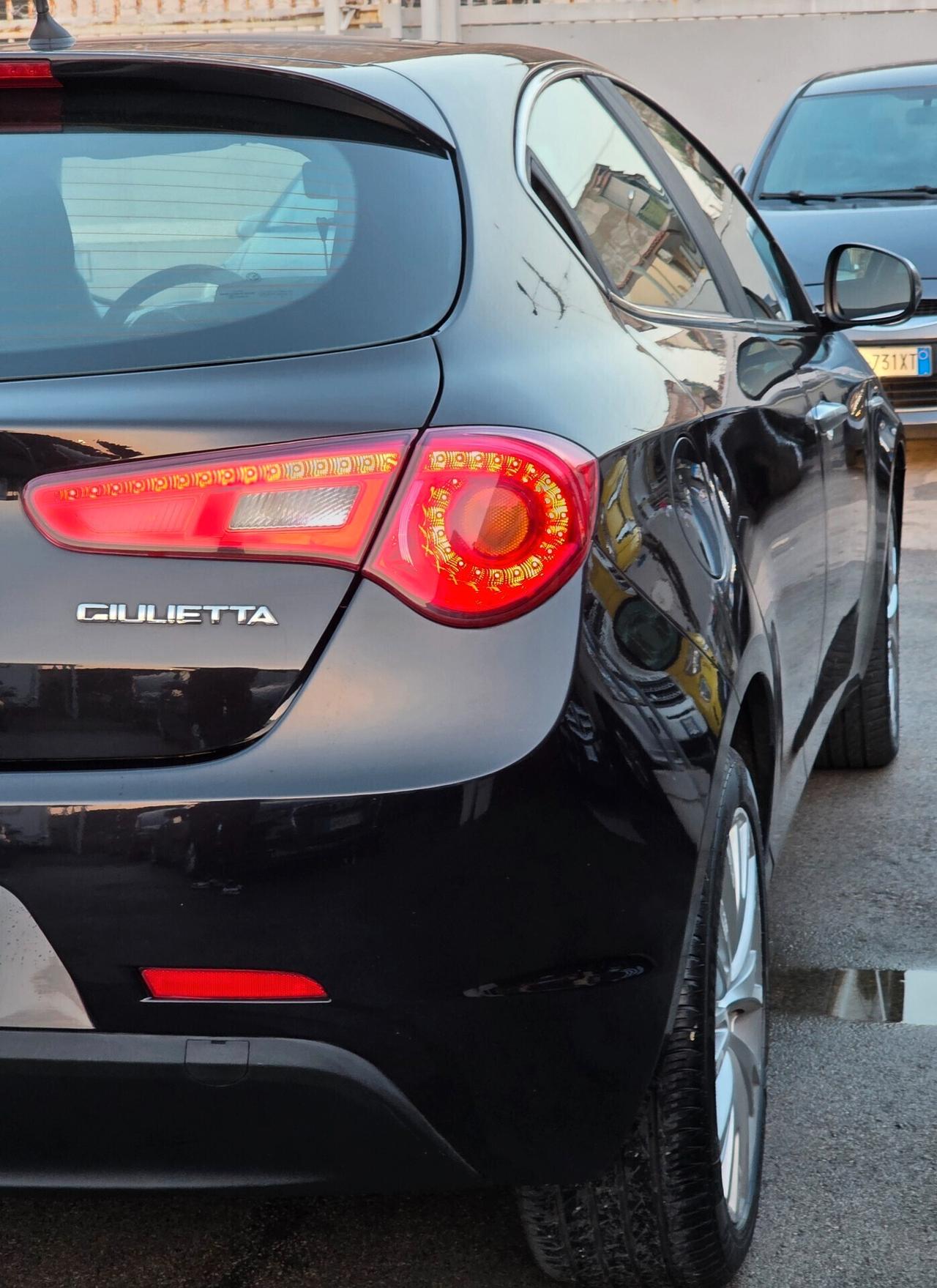 Alfa Romeo Giulietta 1.6 JTDm-2 120 CV Distinctive