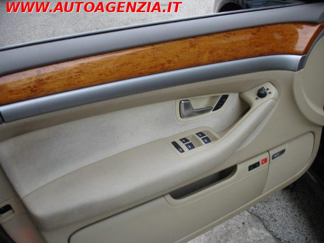 AUDI A8 3.0 V6 TDI quattro tiptronic