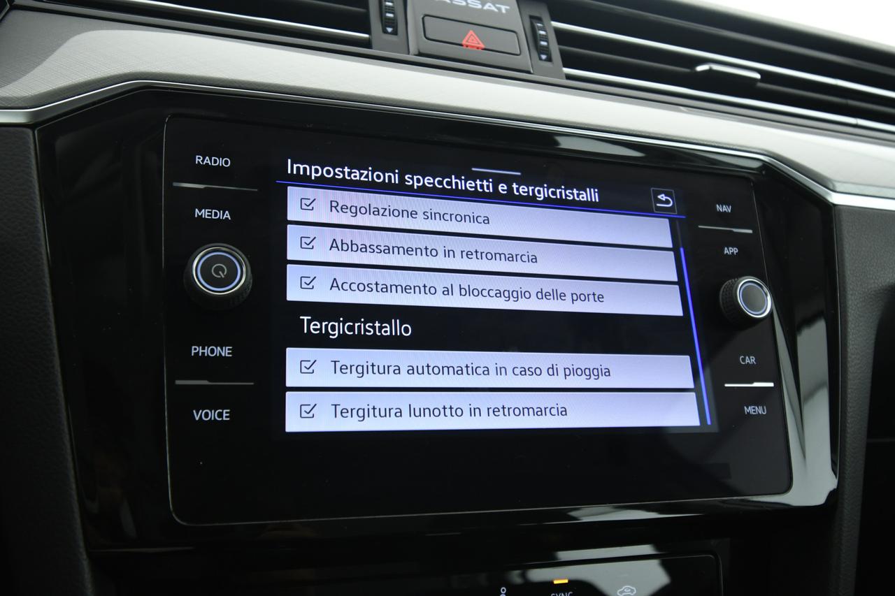 VOLKSWAGEN Passat Variant 2.0 tdi Business 122cv dsg NEOPATENTATI+ACC+CAMERA