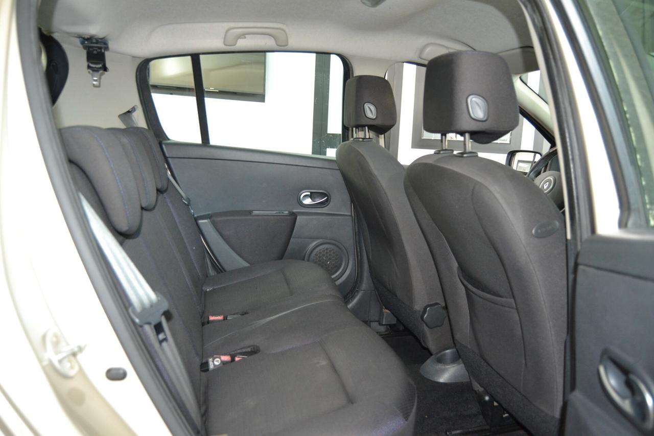 Renault Clio 1.2i 5 porte Dynamique KMDOC/Clima/ABS