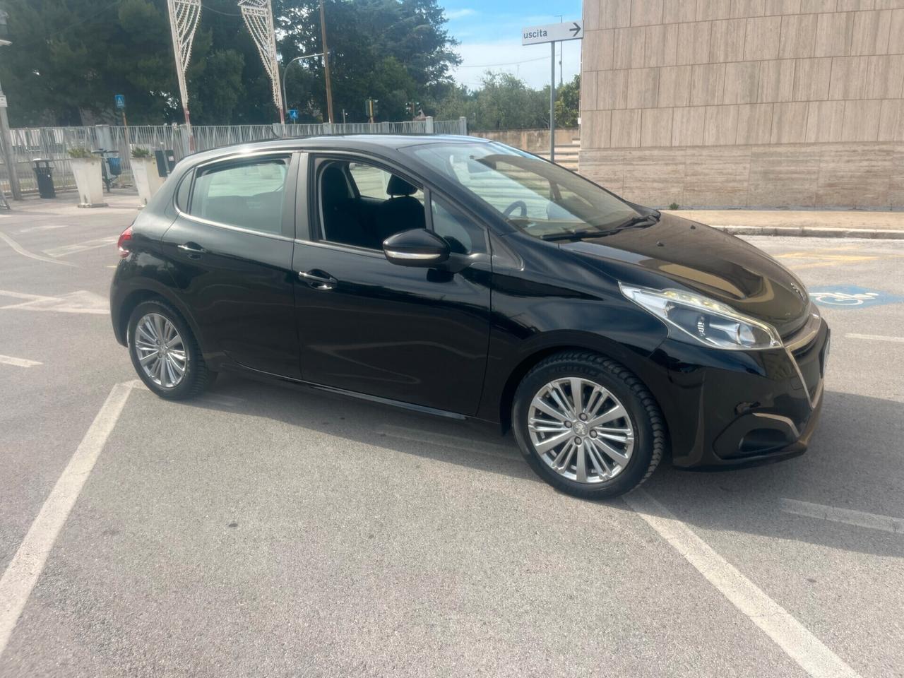 Peugeot 208 1.5 HDi 75 5 porte Perfetta Garantita
