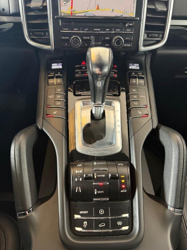 PORSCHE Cayenne 3.0 Diesel /BELL1SS1MO/