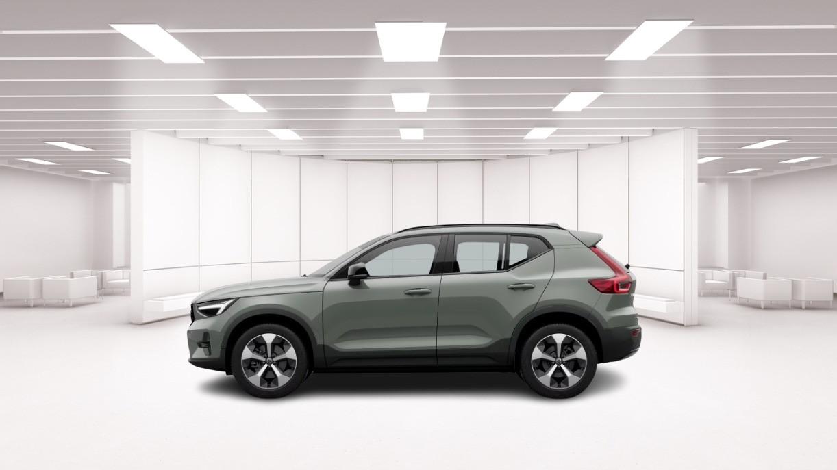 VOLVO Xc40 B3 Mild Hybrid Automatico Ultra Dark