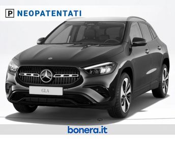 Mercedes GLA 180 180 D Progressive Advanced Plus 8G-DCT