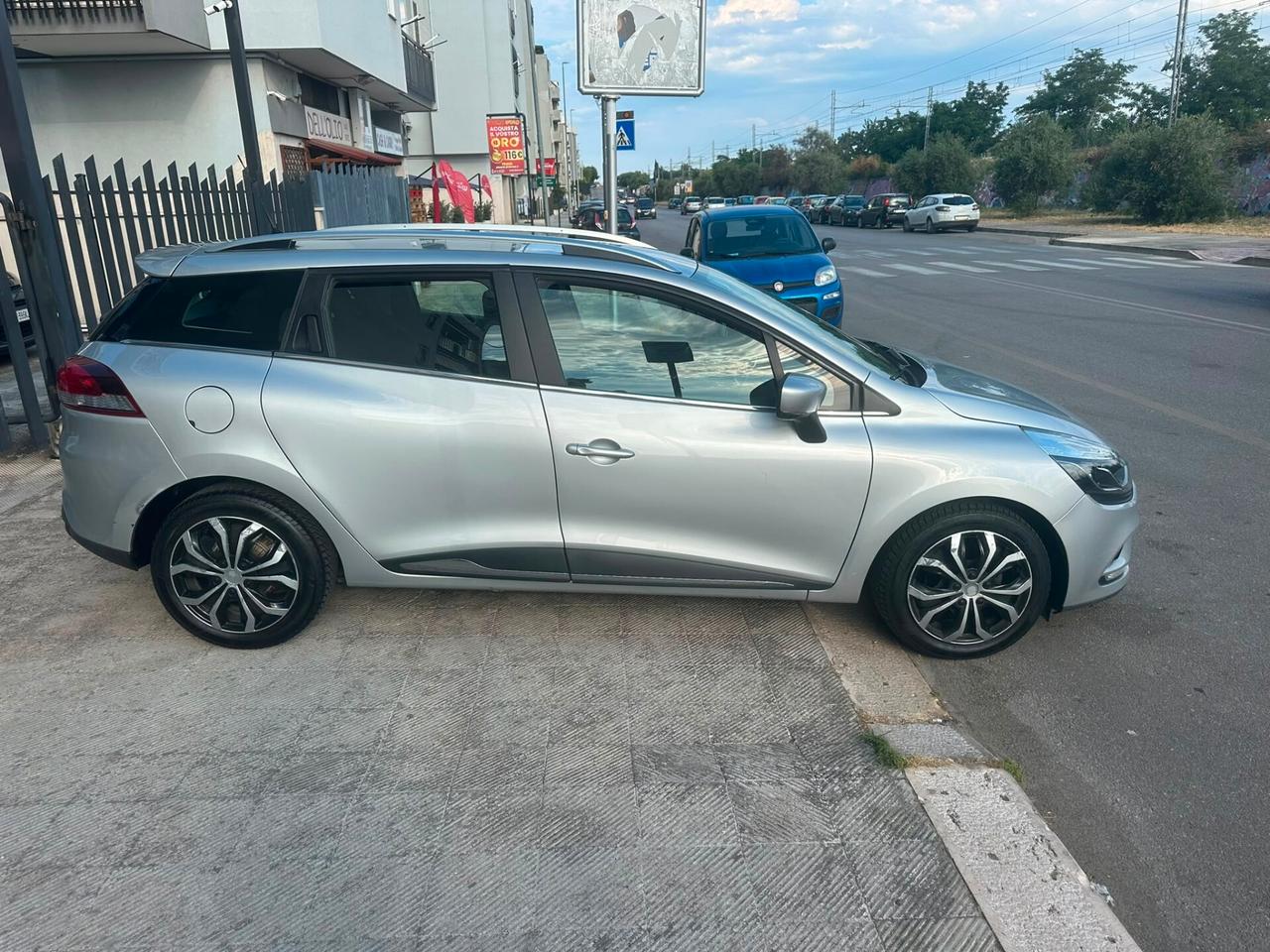 Renault Clio Sporter dCi 8V 90 CV Duel2