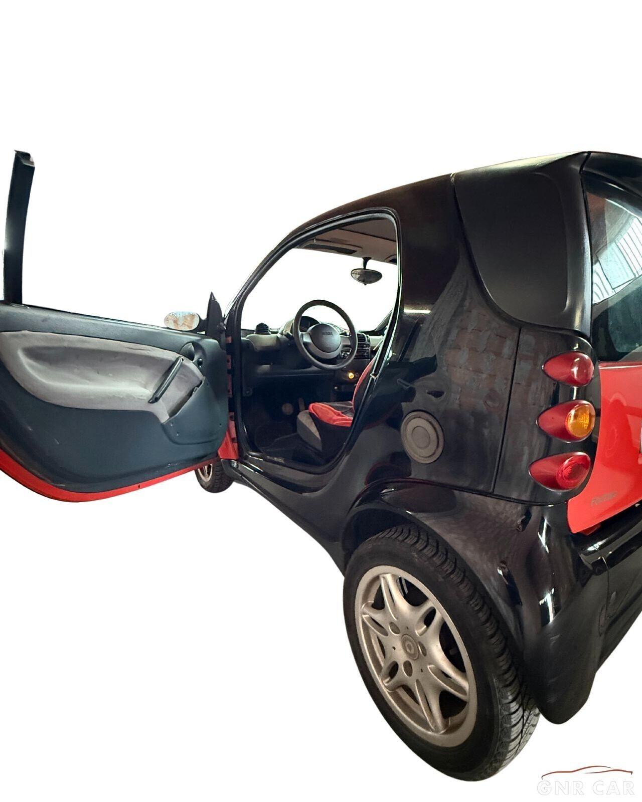 Smart ForTwo 700 coupé pure (45 kW)