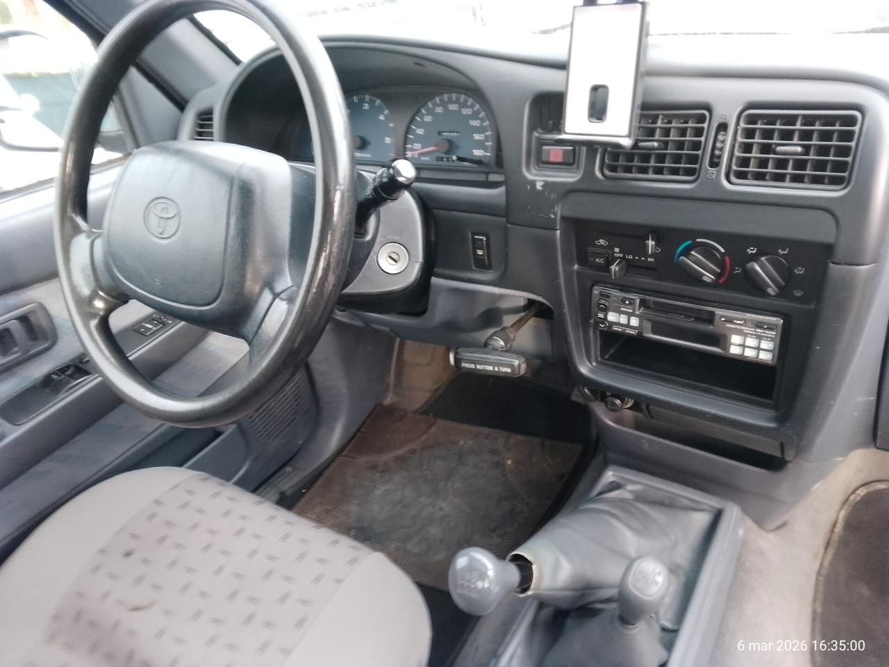 Toyota Hilux 2.4 Tds 90 cv 4WD Extracab