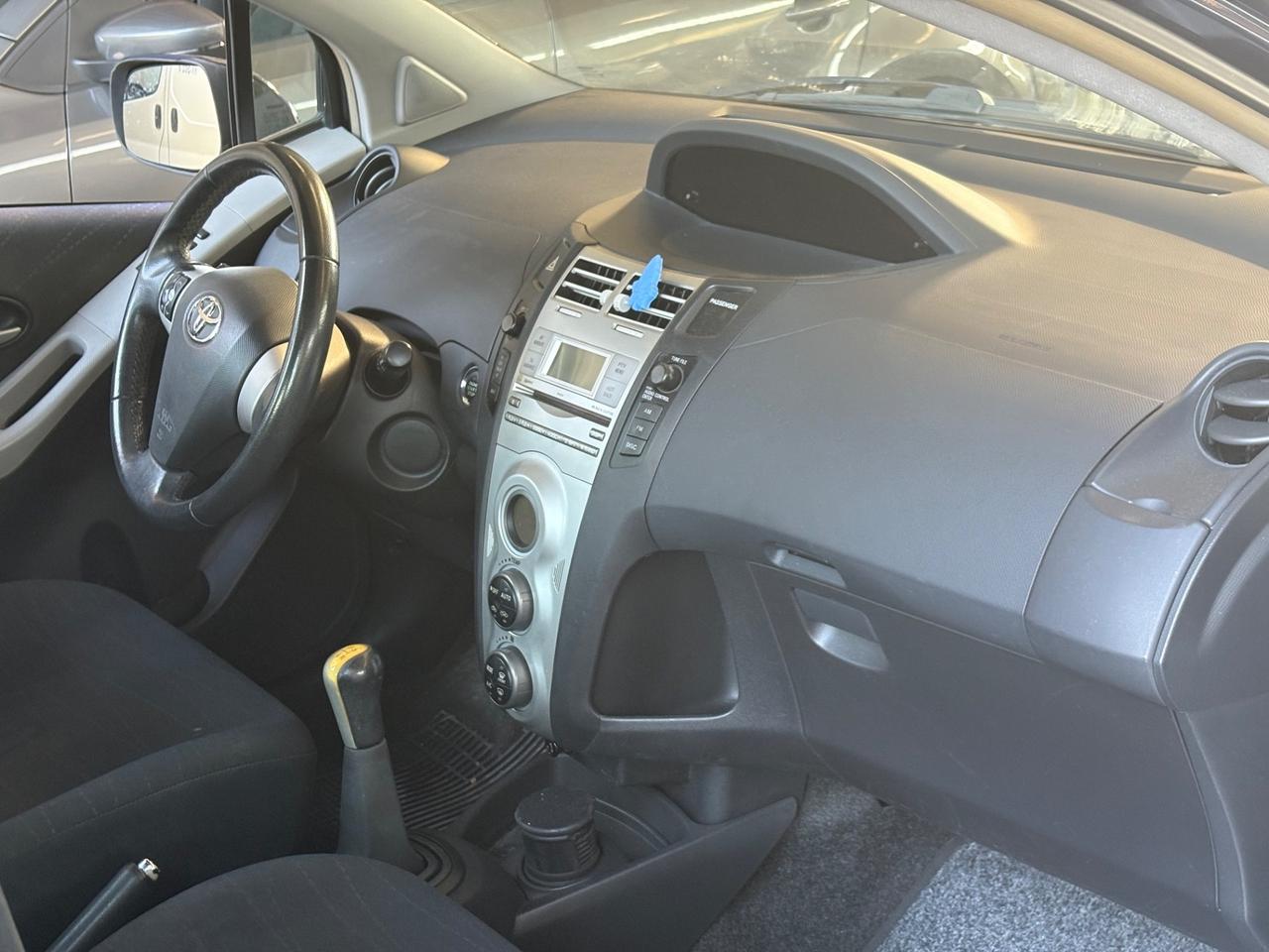 Toyota Yaris 1.3 5 porte Sol