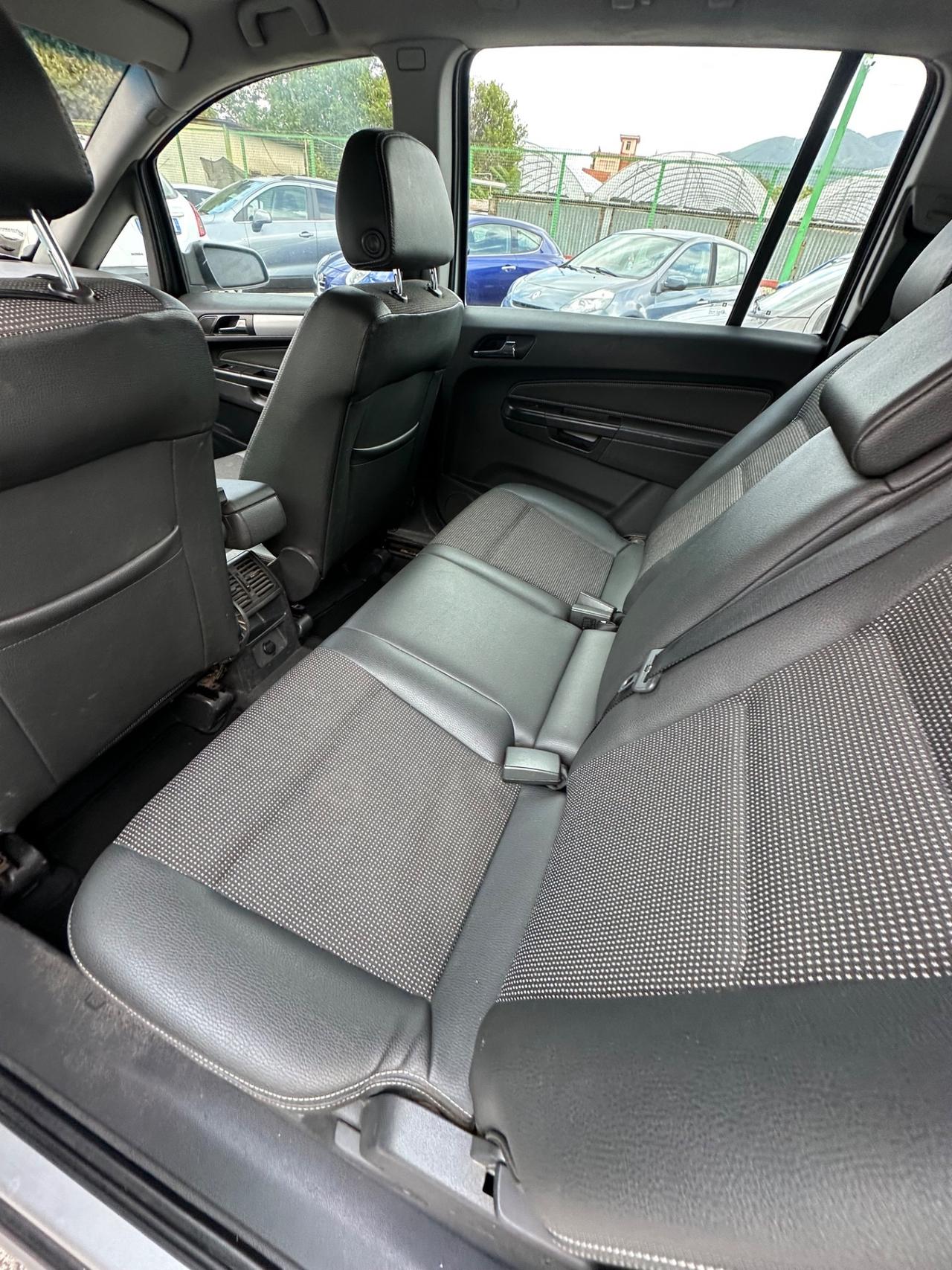 Opel Zafira 1.6 16V ecoM 94CV Cosmo