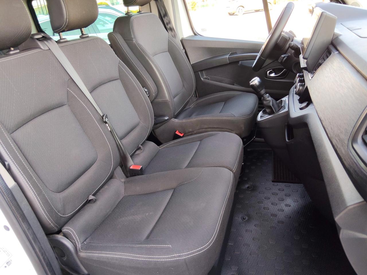 Renault Trafic 2.0dci 140cv 9 posti 2023 PASSO LUNGO