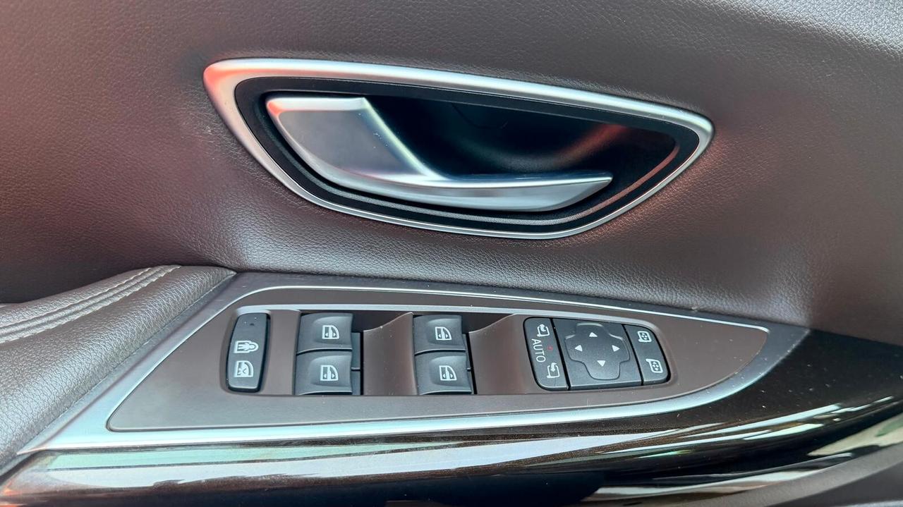 Renault Espace dCi 160CV EDC Energy Initiale Paris 4Control