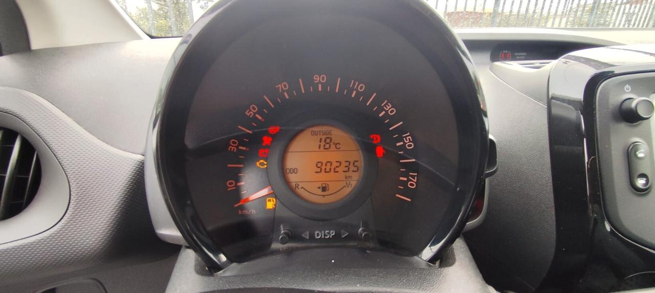 Citroen C1 VTi 72 S&S 5 porte Shine