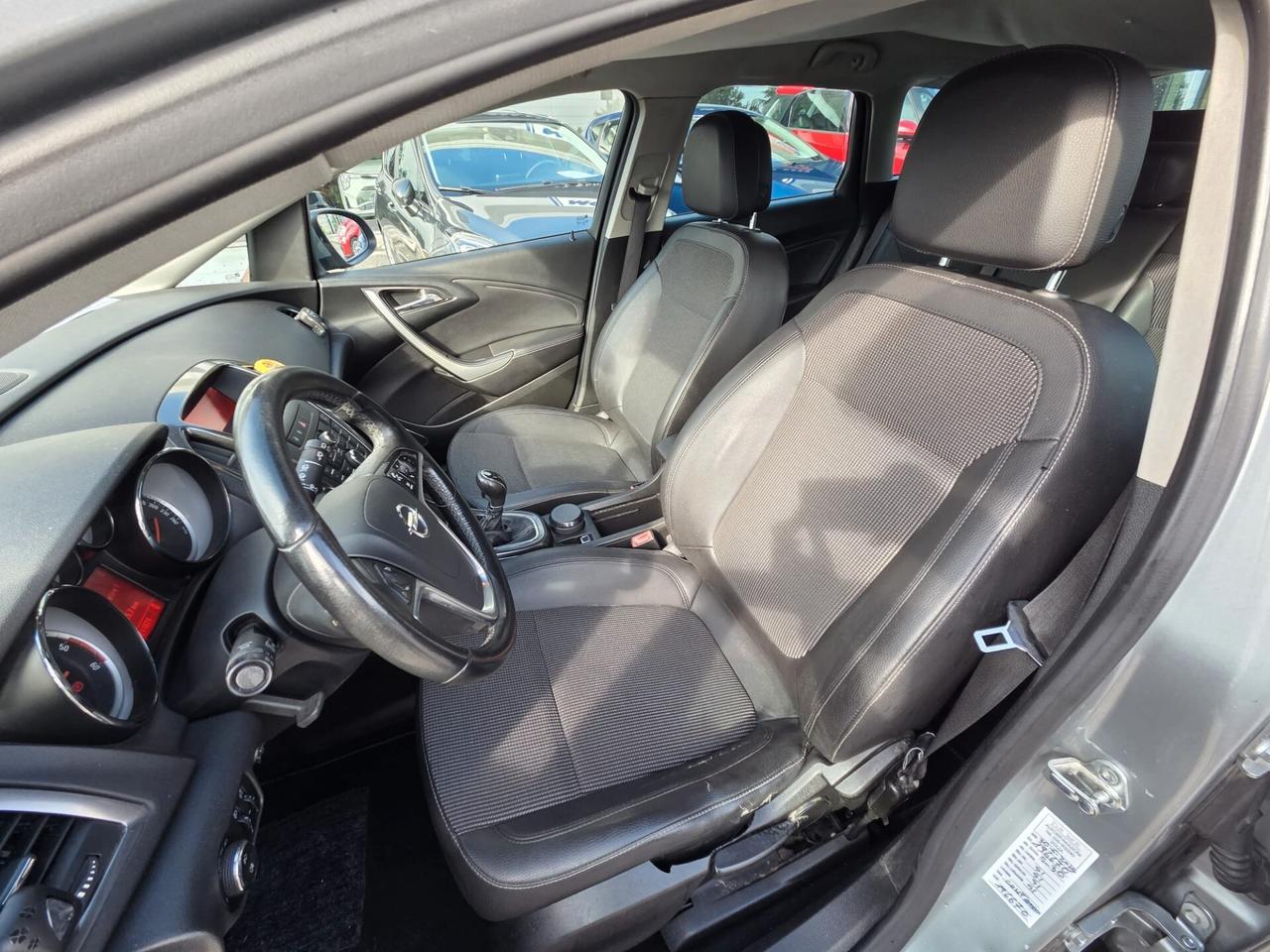 Opel Astra 1.7 CDTI 110CV Sports Tourer Cosmo