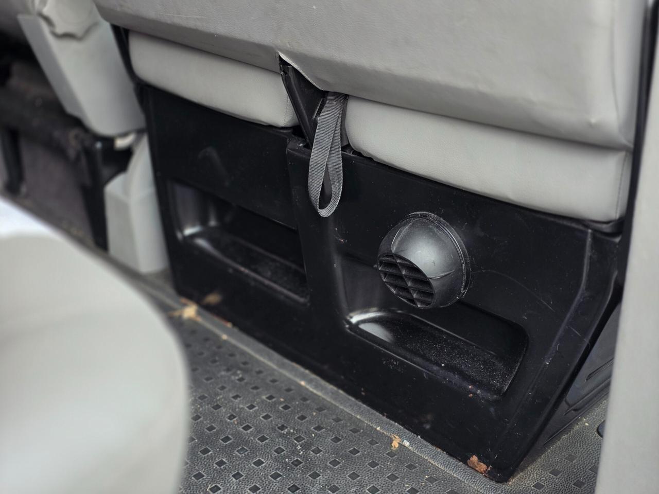 Volkswagen Transporter 2.0 TDI 102CV PL Kombi