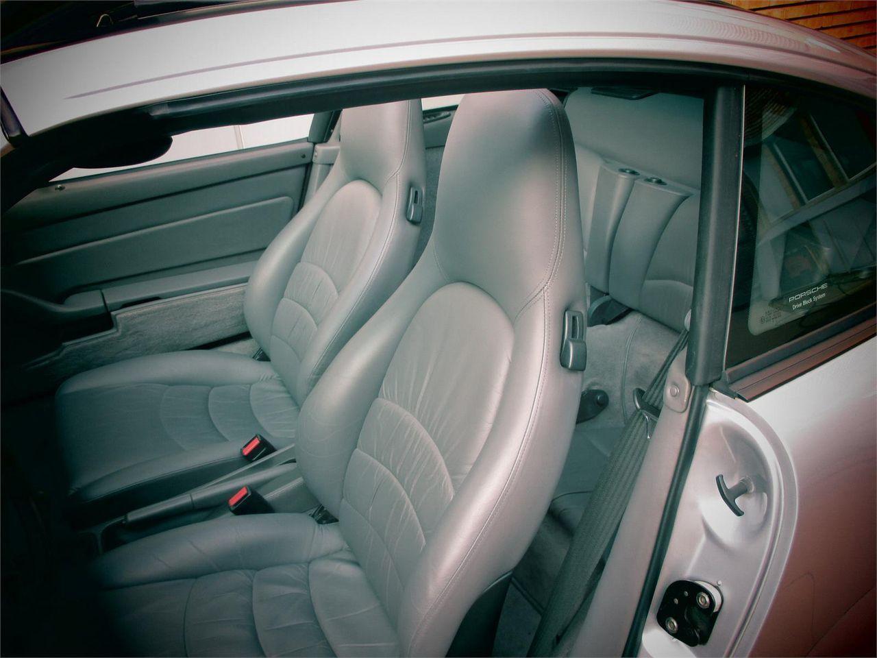 PORSCHE 993 Targa