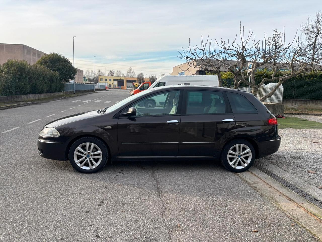 Fiat Croma 1.9 Multijet 16V Active