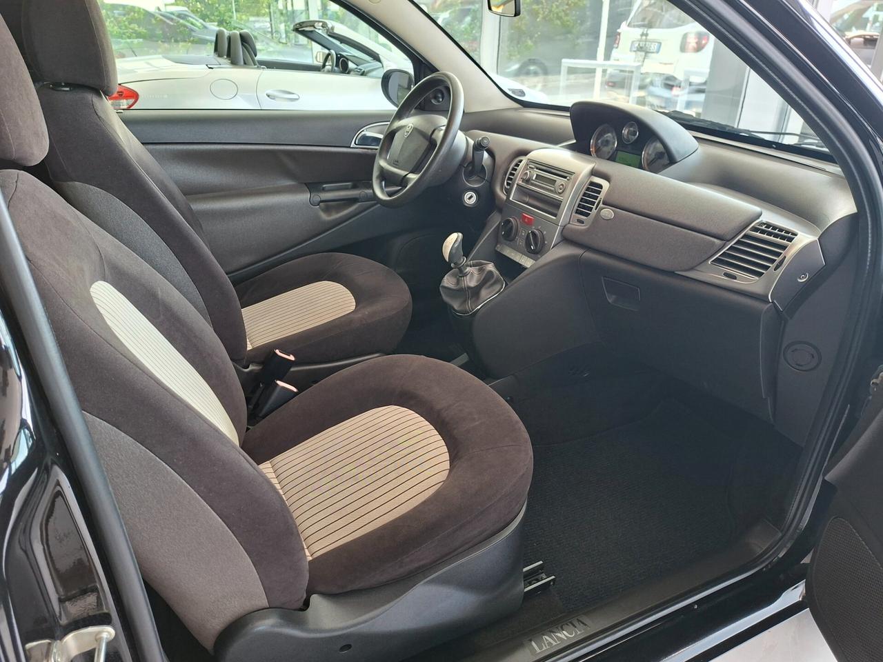 Lancia Ypsilon 1.2 benzina NEOPATENTATI