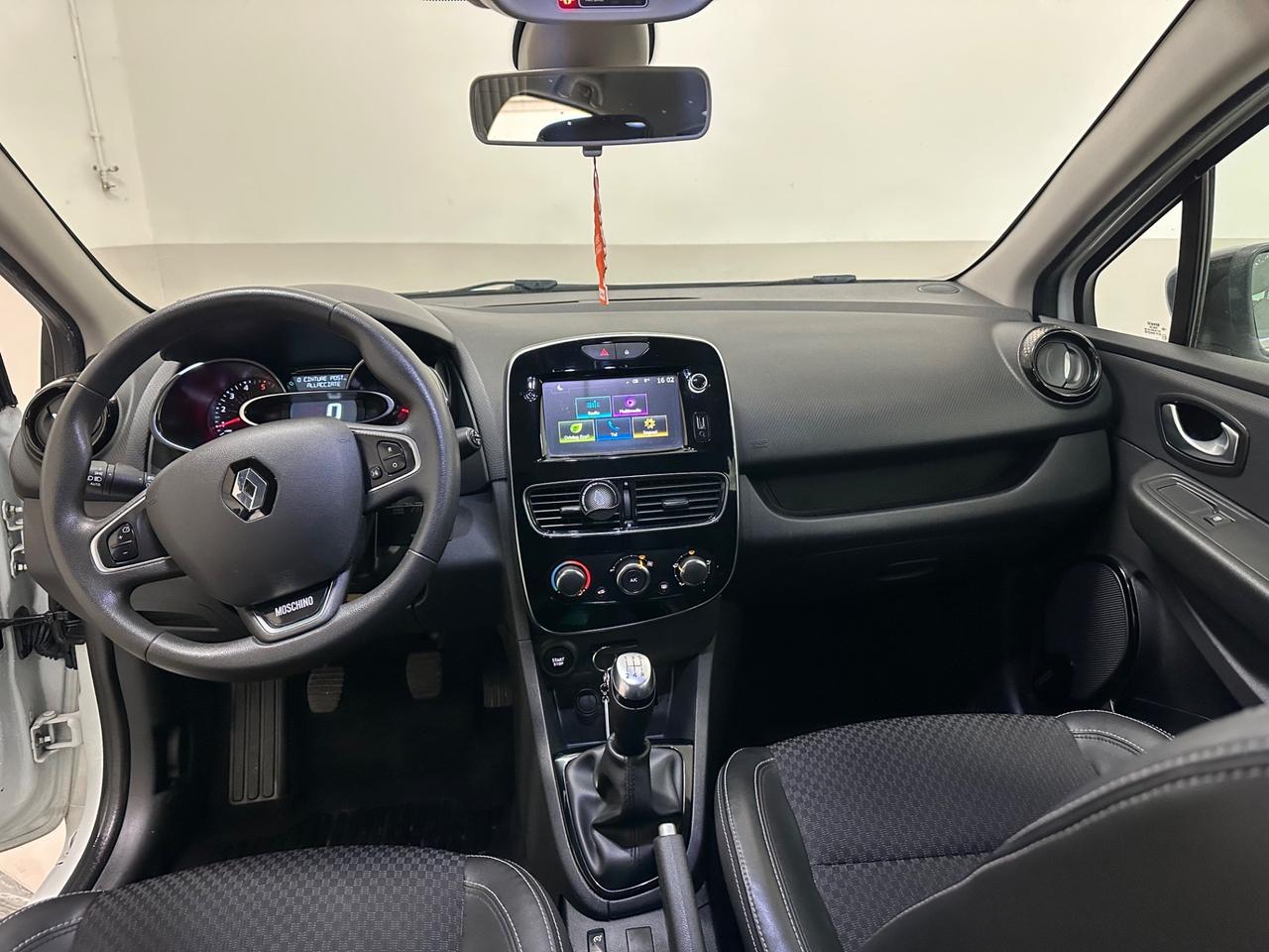 Renault Clio dCi 8V 75 CV 5 porte Moschino Intens OK NEOPATENTATI