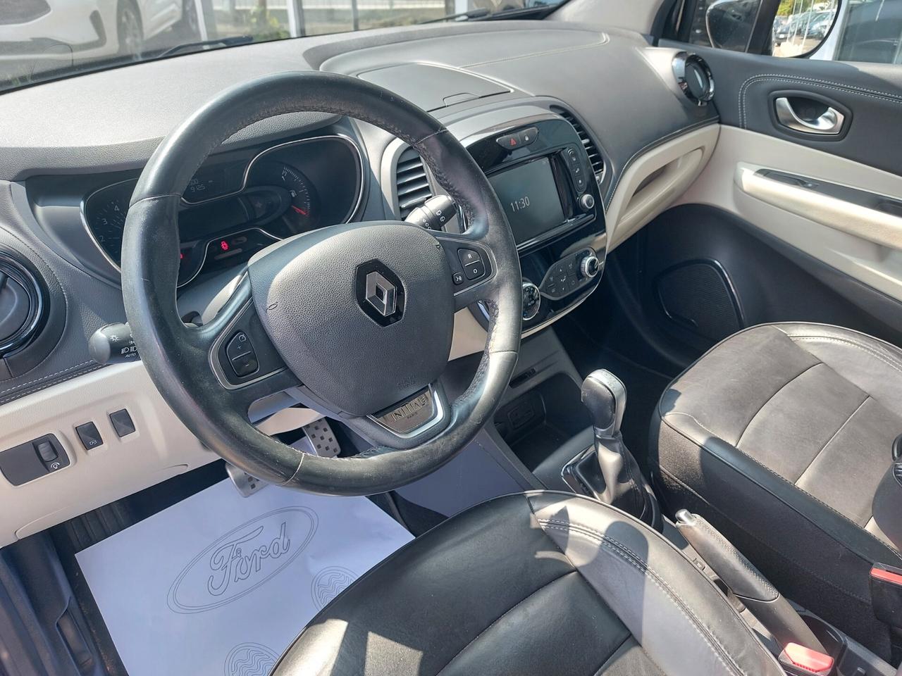 Renault Captur dCi 8V 110 CV Start&Stop Energy Initiale Paris