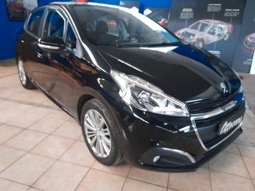 Peugeot 208 PureTech 82 5 porte Allure